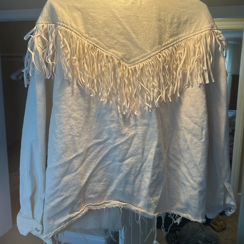 Cream colored fringe jacket - Picture 3 of 3